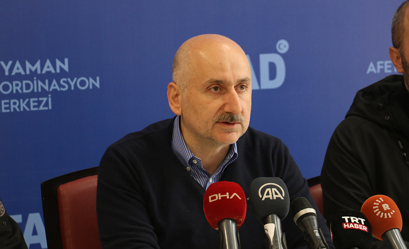 Bakan Karaismailoğlu Adıyaman'da yıkılan ve acil yıkılması gereken bina sayısını açıkladı