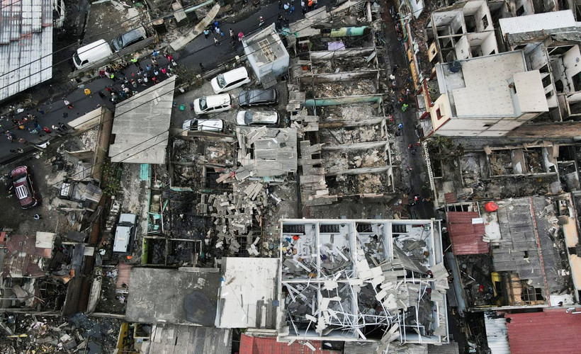 Endonezya'da akaryakıt deposunda yangın: 16 kişi öldü