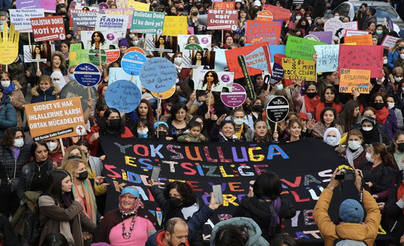 Siyasilerden '8 Mart' mesajları: 'Ülkemiz çok yakında mutlu kadınların ülkesi olacak'