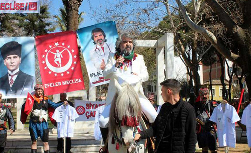At üzerinde İzmir'den bağımsız milletvekili adaylığını açıkladı