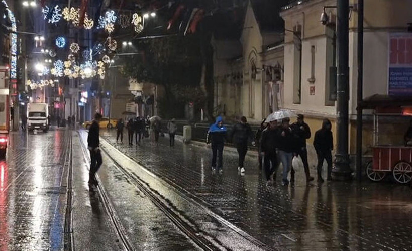 İstanbul'da yağmur: Meteoroloji’den fırtına uyarısı