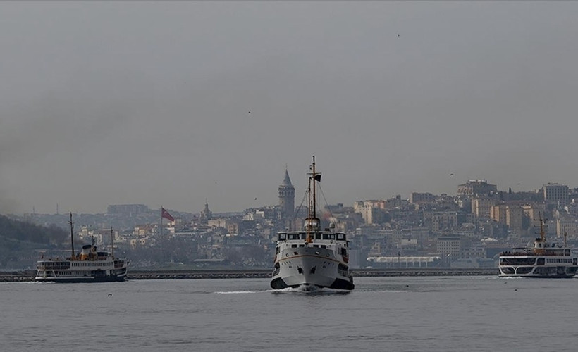 İstanbul'da deniz ulaşımına hava muhalefeti engeli