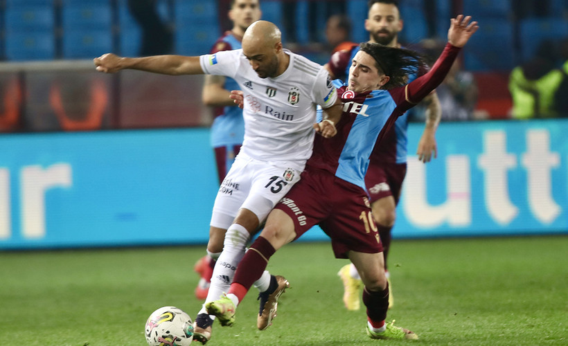 Beşiktaş - Trabzonspor derbisi golsüz bitti