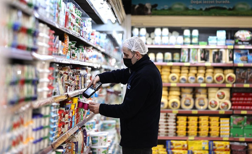 Markette, 39 ürünün 30'unda fiyat artışı oldu: Zam şampiyonu kuru soğan