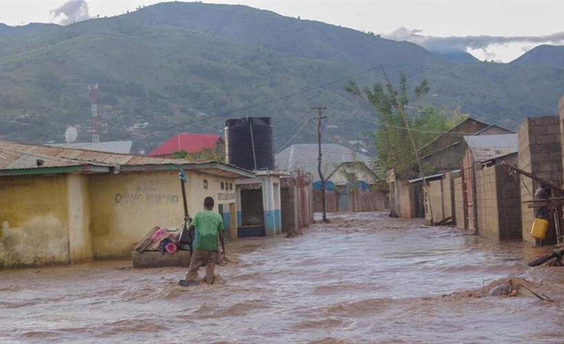 Kongo Demokratik Cumhuriyeti'ndeki sellerde en az 200 kişi öldü