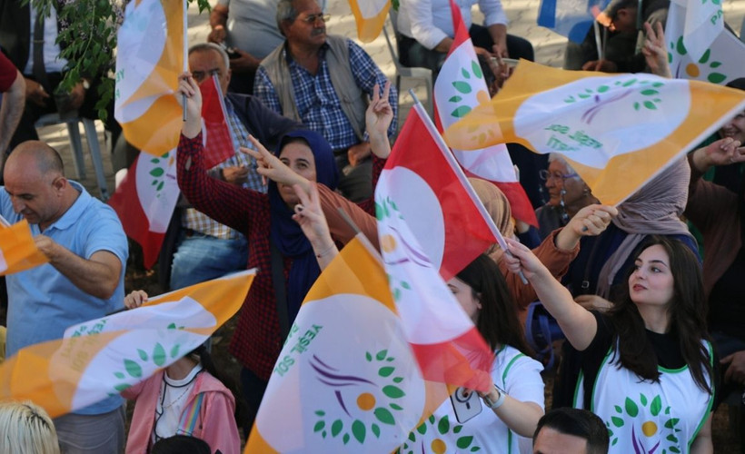 HDP Avrupa Temsilcisi Devriş Çimen: HDP’nin desteğiyle Erdoğan’ın yenilmezlik miti darbe aldı