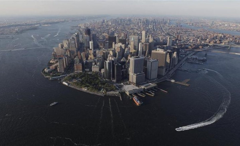 New York kenti gökdelenlerin ağırlığı yüzünden batıyor