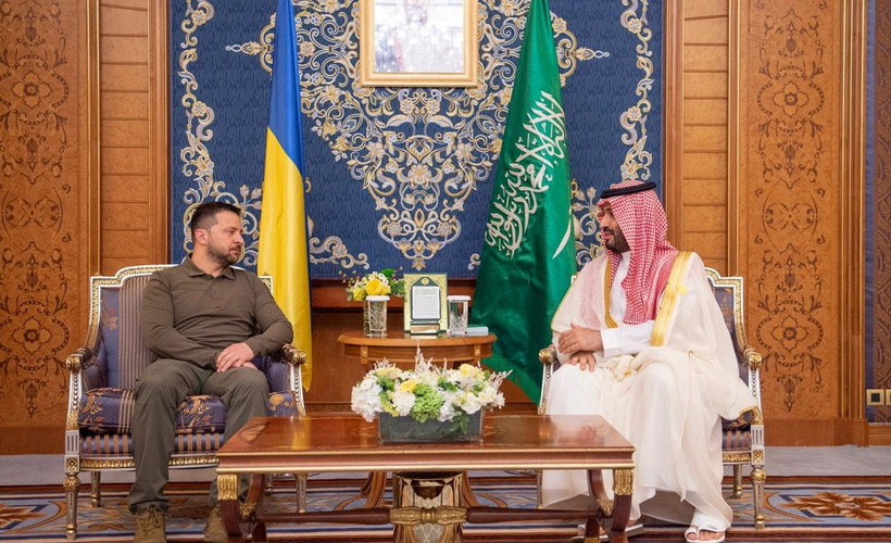Zelenskiy, Suudi Arabistan Veliaht Prensi Bin Selman ile görüştü