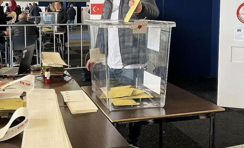 Yurt dışında oy verenlerin sayısı 1 milyon 615’i buldu