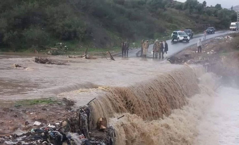 Cezayir'de kuraklığın ardından sel: Üç kişi öldü