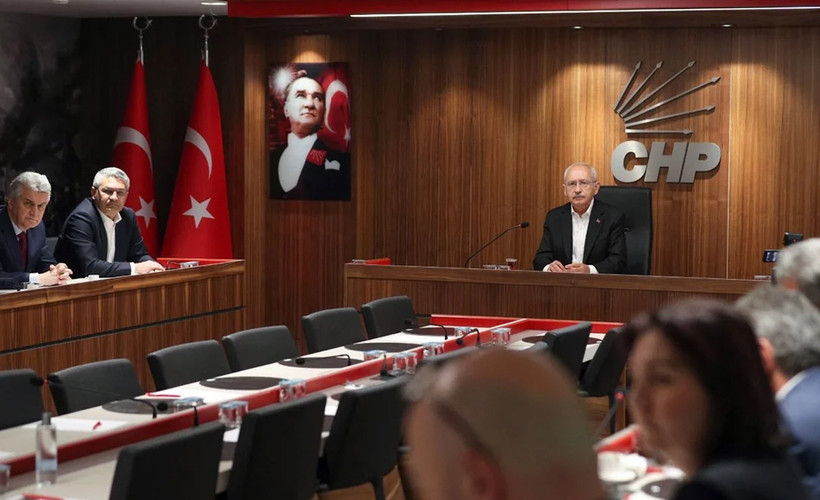 CHP'de MYK toplantısı sona erdi: Tüm üyeler istifa etti, Kılıçdaroğlu onayladı