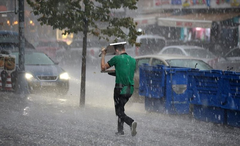 Meteoroloji uyardı: İstanbul'da sağanak bekleniyor