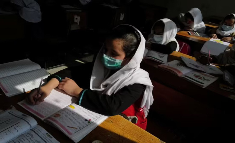 İran'ın ardından Afganistan'da da kız öğrenciler hedefte: Yaklaşık 80 öğrenci hastaneye kaldırıldı