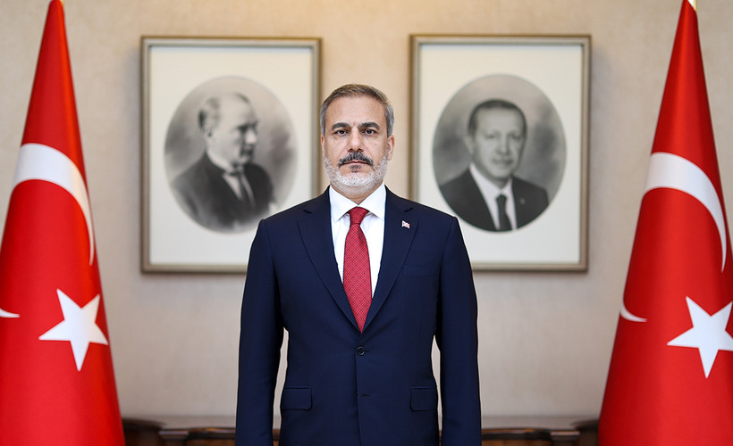 Hakan Fidan'dan yeni makamında ilk fotoğraf