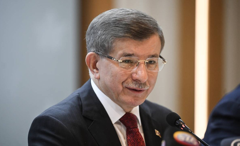 Ahmet Davutoğlu: Yeni kabine MHP etkisinin dışında oluştu