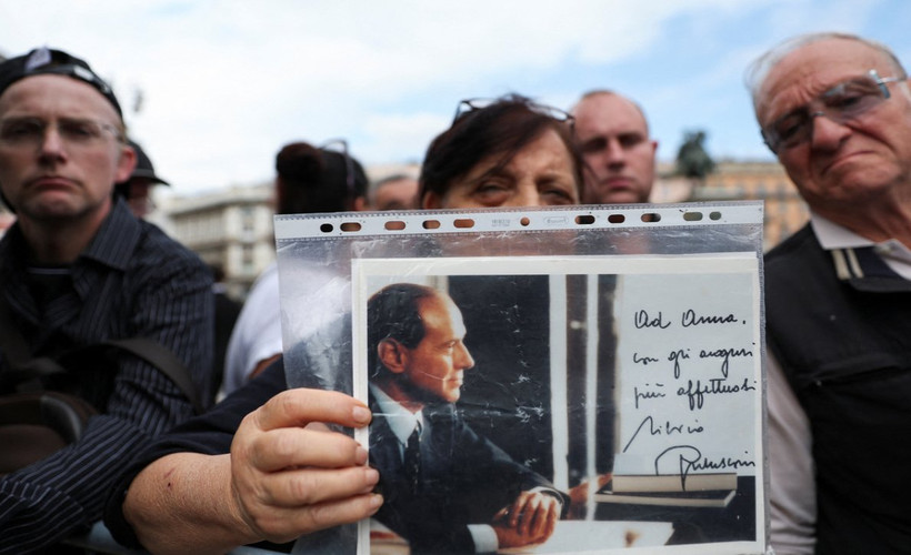 Dışişleri Bakanı Fidan, Berlusconi'nin cenaze törenine katılacak