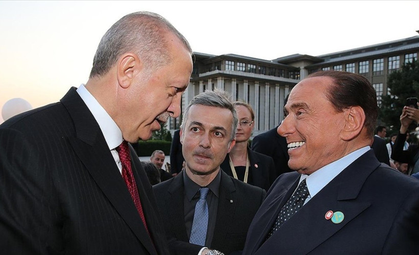 Erdoğan'dan Berlusconi övgüsü: 'Geride silinmez izler bıraktı'