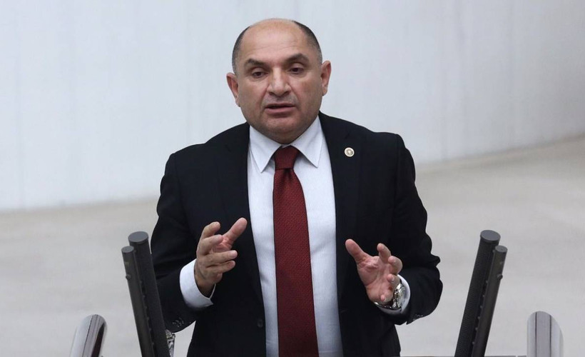 CHP'li Tahsin Tarhan: CHP, kurultayında özeleştiriyi vererek genlerini yenilemeli