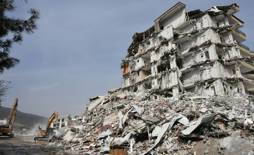 Bakanlıktan deprem bölgesi kararı: Fay hatları ve kırıkları üzerinde yapılaşma olmayacak
