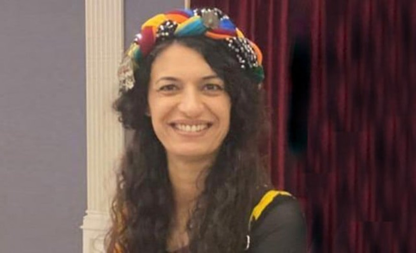 Kanser tedavisi gören Kürt müzisyen Emel Çiftçi, tutuklandı