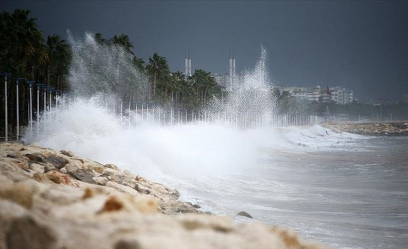 Bugün hava nasıl olacak? Meteoroloji'den iki bölge için kuvvetli rüzgar uyarısı