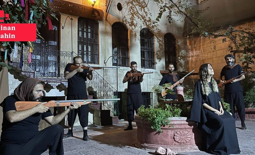 'Mezopotamya Üçlemesi'nden 'Mahmut ile Yezida' Antep'te sahnelendi