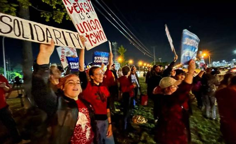 ABD'de on yıllar sonra ilk: 'Detroit Üçlüsü'ndeki işçiler eş zamanlı greve çıktı