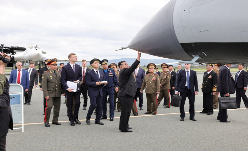 Kuzey Kore lideri Kim Jong-un, Rusya'nın hipersonik füzelerini inceledi: Rusya Savunma Bakanı Şoygu eşlik etti