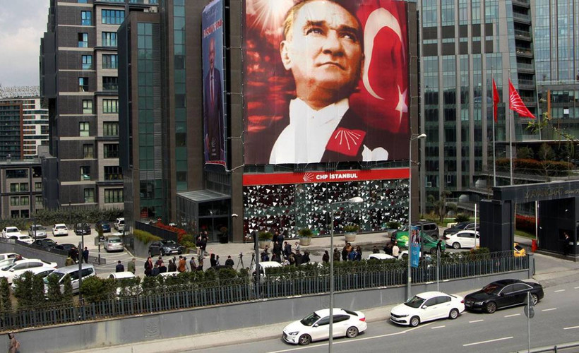 CHP İstanbul’da ilk aday belli oldu: Sosyal medyadan duyurdu