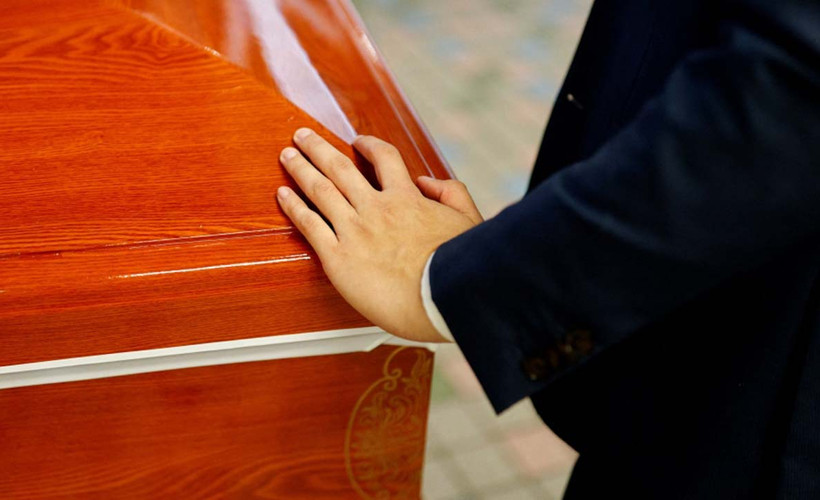 Hollanda'da cenaze şirketi tabutları karıştırınca mahkemelik oldu: 15 bin euro tazminat ödeyecek