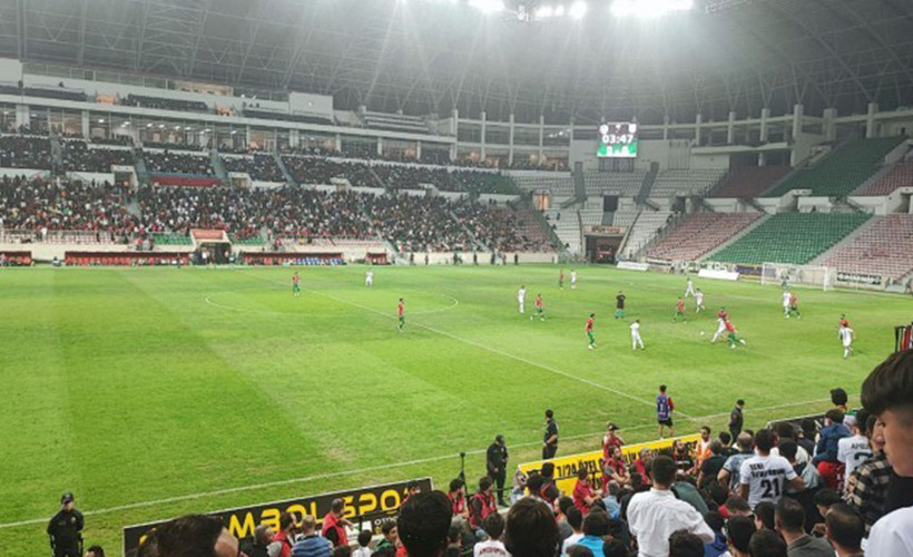 Amedspor sahasında Derince’yi 2-1 yendi