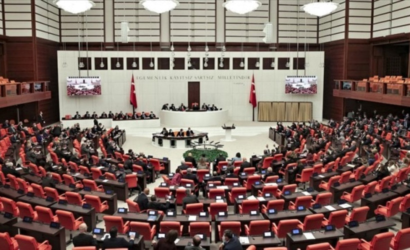 Irak ve Suriye tezkeresi Meclis’te kabul edildi