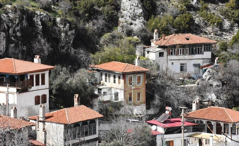 Emeklilikte yaşamak için en çok tercih edilen 3 il - İstanbul'dan akın akın göç ediyorlar...