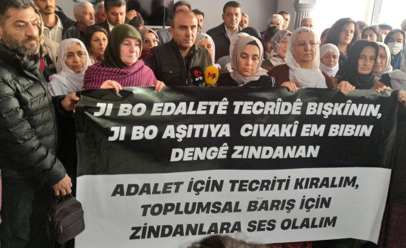 Tutuklu aileleri tecride karşı 'Adalet Nöbeti' başlattı
