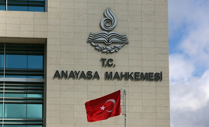 'Örtülü ödeneğe AYM örtüsü'
