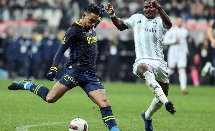 4 gollü derbinin kazananı Fenerbahçe oldu