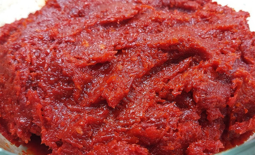 Salçada oluşan küf sorununu yok eden yeni yöntem! 1 damlası bile etki ediyor