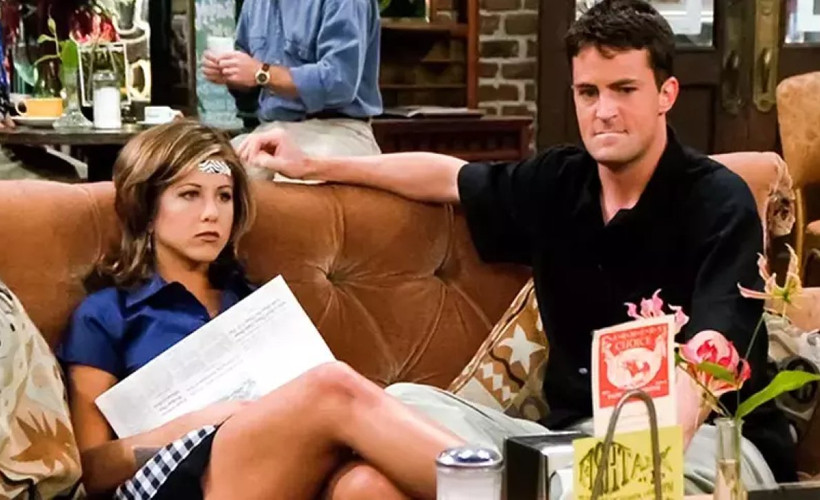 Jennifer Aniston, Matthew Perry ile ölümünden saatler önce mesajlaştıklarını açıkladı