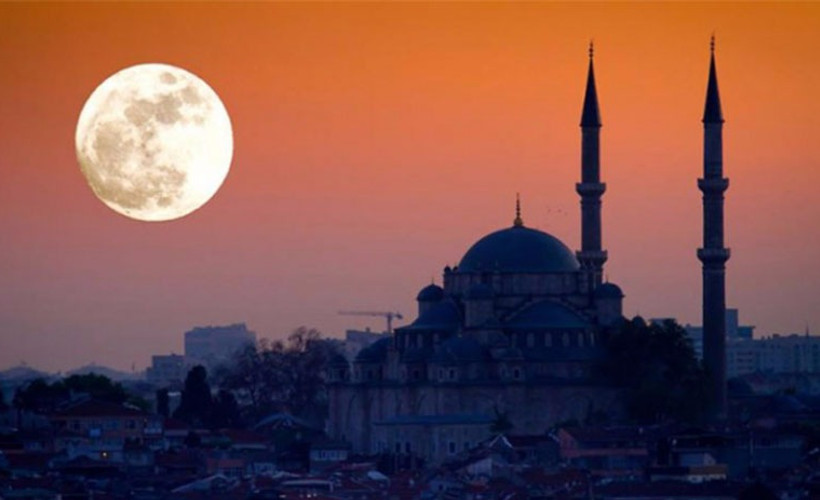 'Süper Ay' geceyi aydınlatacak
