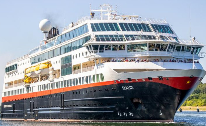 Cruise gemisi MS Maud Kuzey Denizi'nde fırtınaya yakalandı