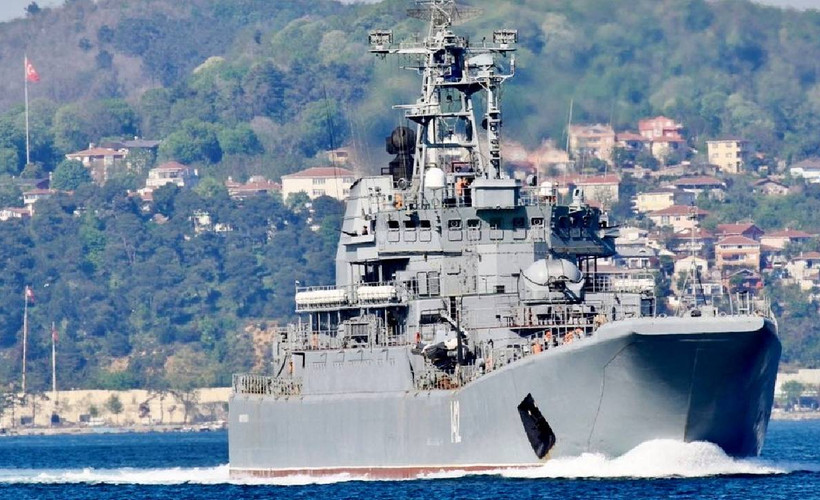 Rusya, Ukrayna saldırısında Karadeniz'deki büyük çıkarma gemisi Novoçerkassk'ın vurulduğunu doğruladı