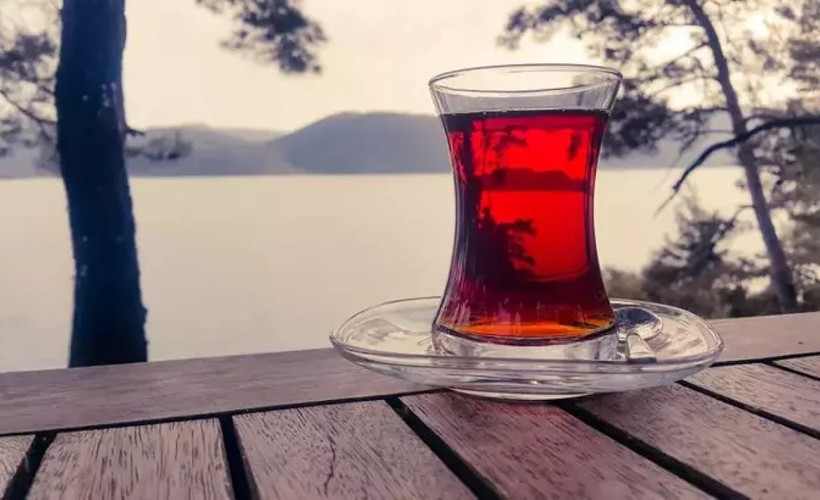 Prof. Dr. Göral: Çayı çok sıcak içmek kanser riski oluşturuyor