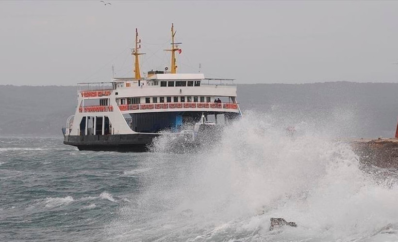 Bozcaada ve Gökçeada'ya yarınki feribot seferleri iptal edildi