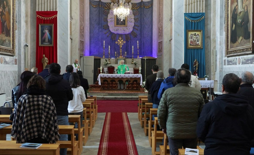 Santa Maria Kilisesi'nde saldırı sonrası ilk pazar ayini