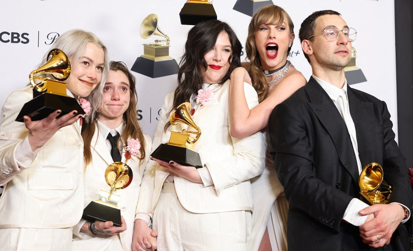 Grammy Ödüllerine kadın sanatçılar damga vurdu, Taylor Swift rekor kırdı