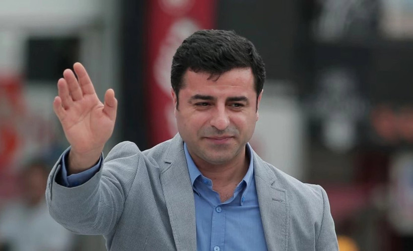 Selahattin Demirtaş'tan görüşe çıkmama kararı: 'Onur kırıcı üst araması dayatılıyor'