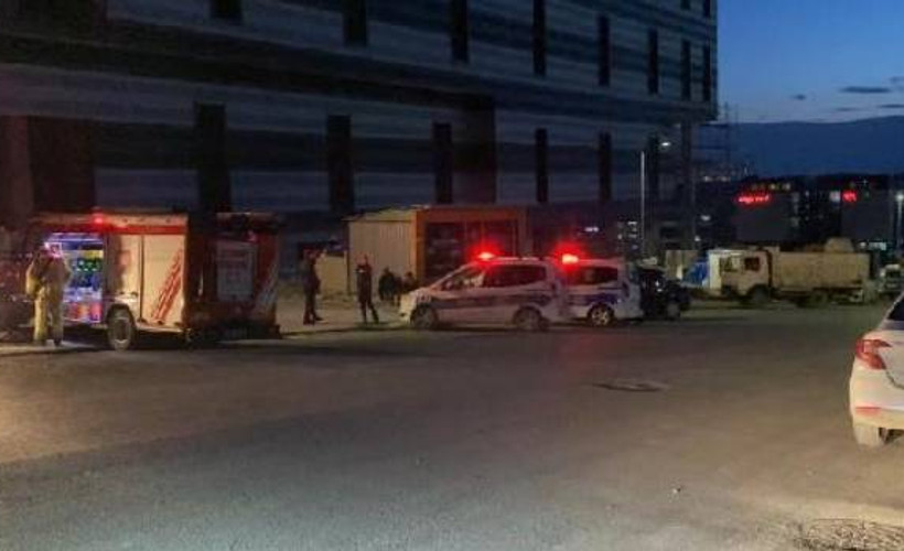 Arnavutköy'de iş cinayeti: 17 yaşındaki işçi asansör ile duvarın arasına sıkıştı