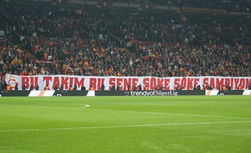 Galatasaraylılardan sessiz protesto