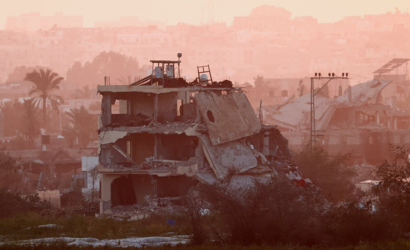 İsrail'in Gazze'ye düzenlediği saldırılarda en az 80 Filistinli öldürüldü