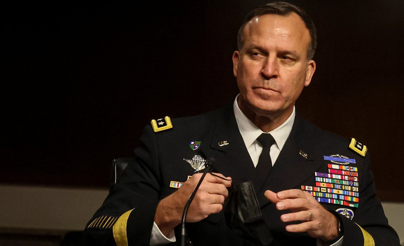 CENTCOM komutanından 'sessiz sedasız' Ortadoğu gezisi: Rojava'da El Hol ve Roj kamplarını ziyaret etti